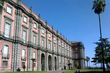 Musée de Capodimonte, façade arrière, Naples