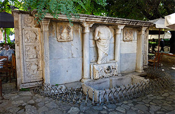 Statue d'Eleftherios Venizelos sur la place du même nom