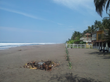 Plage à Acajutla