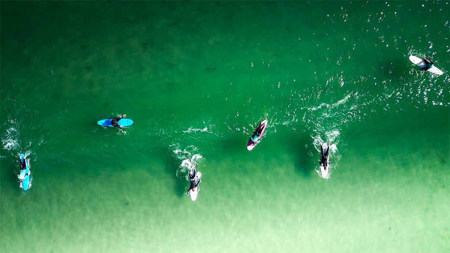 Surfers plage Hawaii