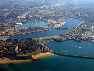 Panorama port et fortifications de Saint-Malo