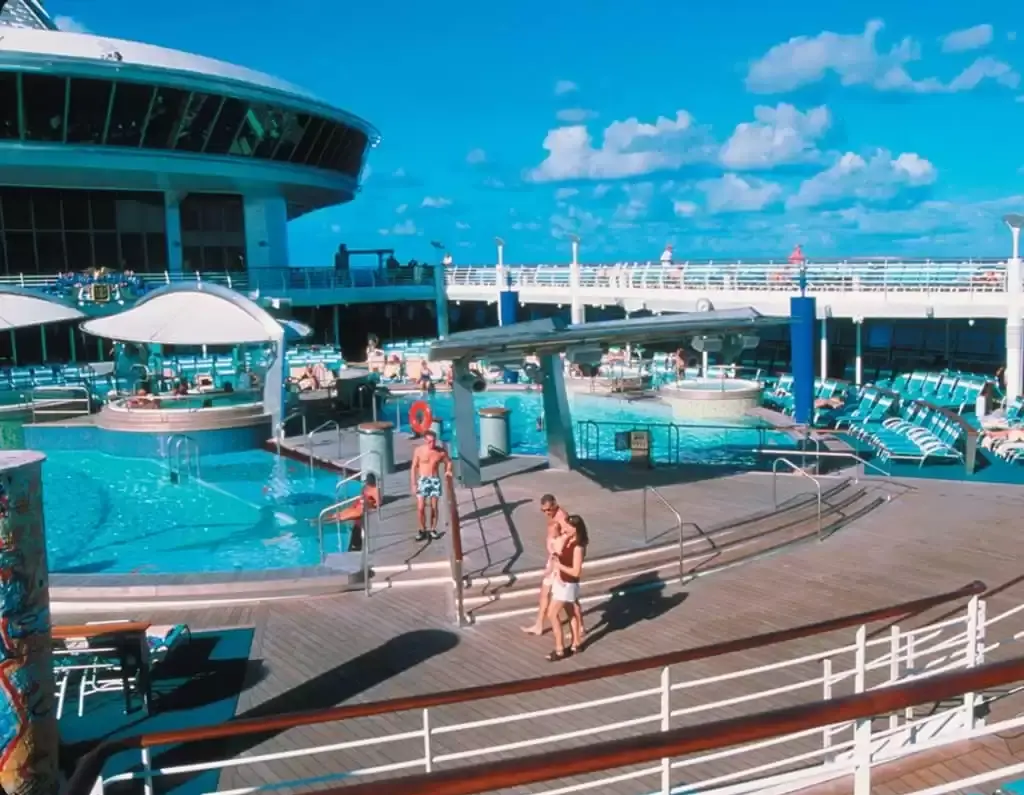 Pont à bord de l'Adventure of the Seas