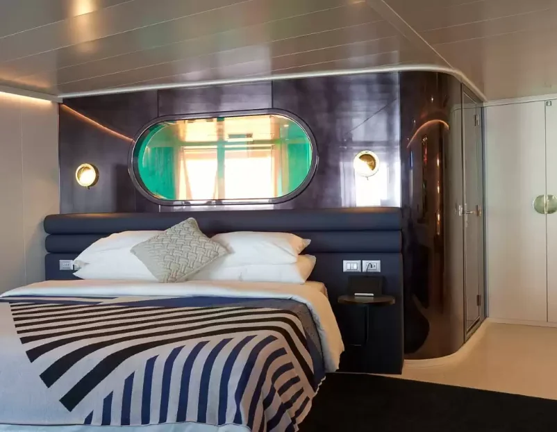 Le bateau de croisière Brilliant Lady (Virgin Voyages)