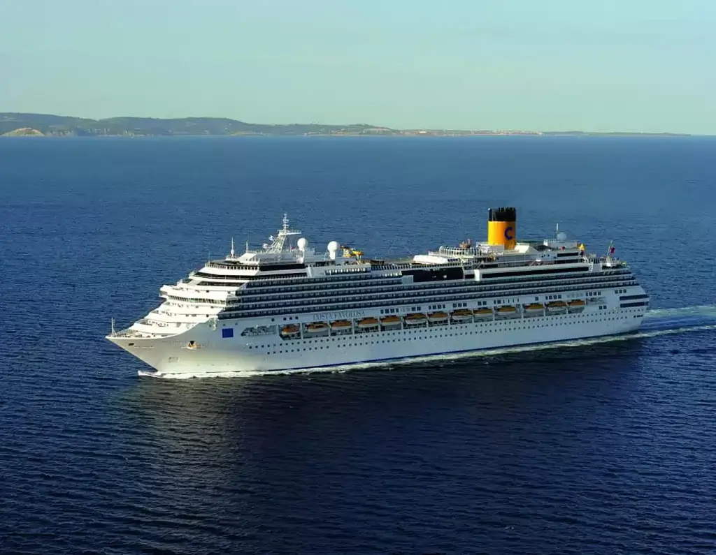 Le bateau de croisière Costa favolosa