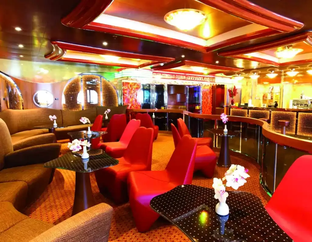 Restaurant à bord du Costa favolosa
