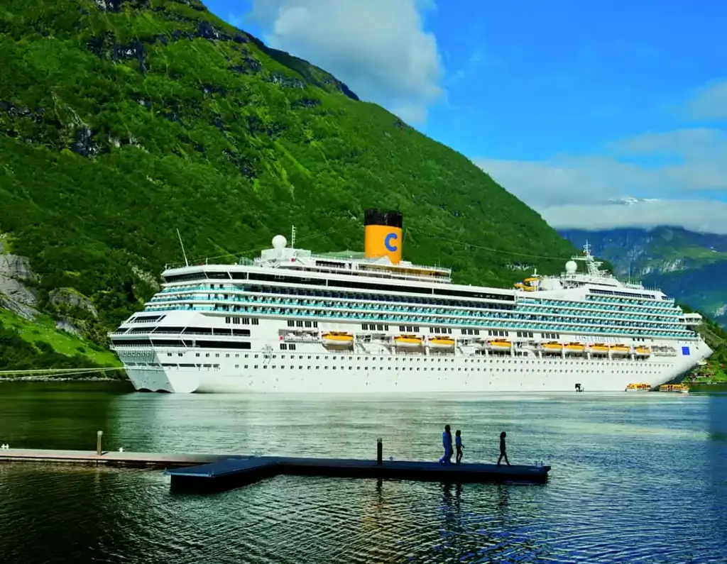 Le bateau de croisière Costa fortuna