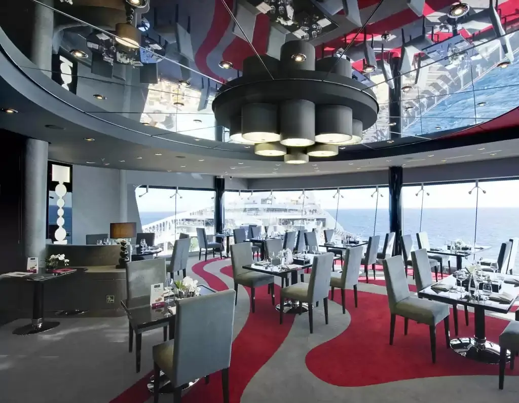 Restaurant du bateau de croisière MSC Divina