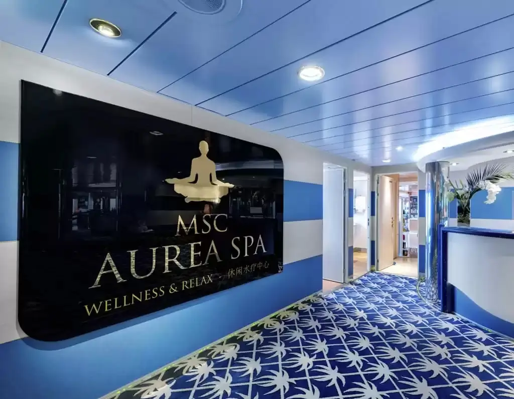 Activité à bord du bateau de croisière MSC Lirica
