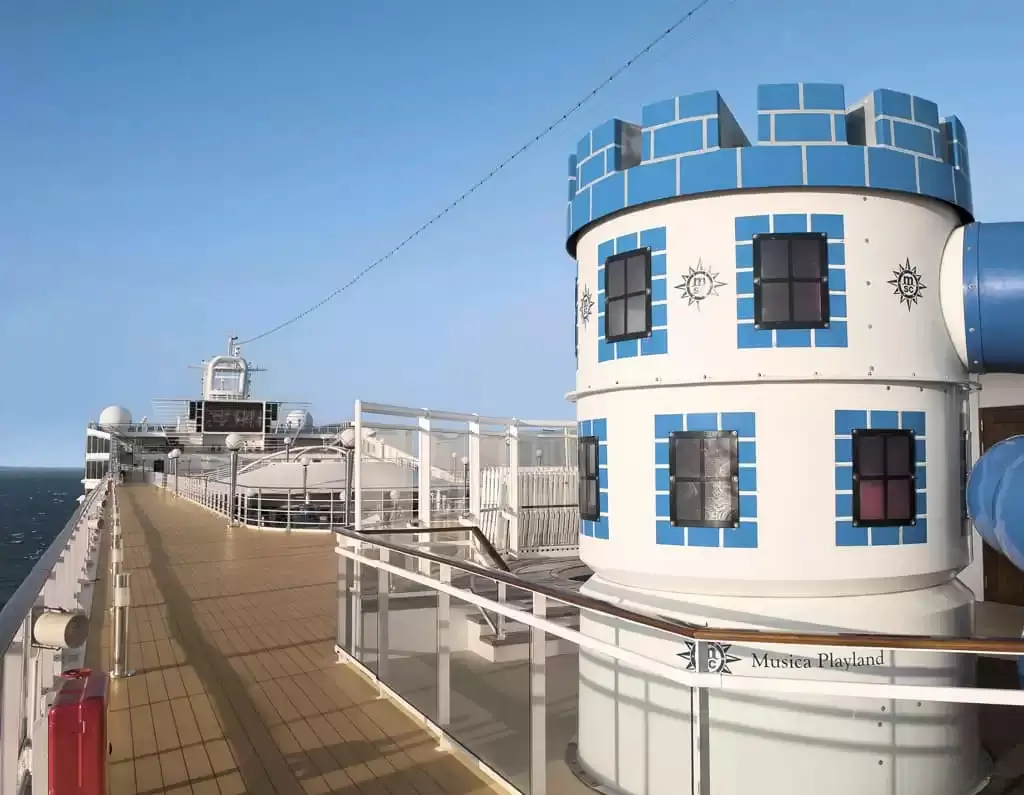 Le bateau de croisière MSC Musica