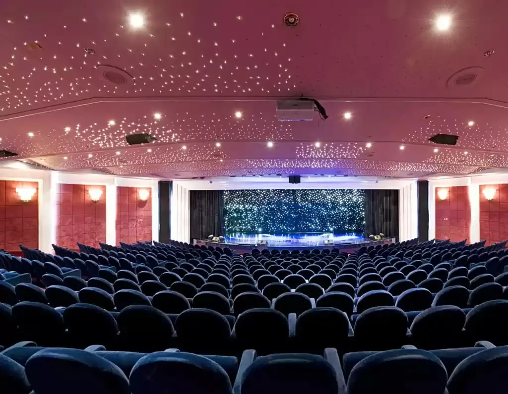Activité à bord du bateau de croisière MSC Opera