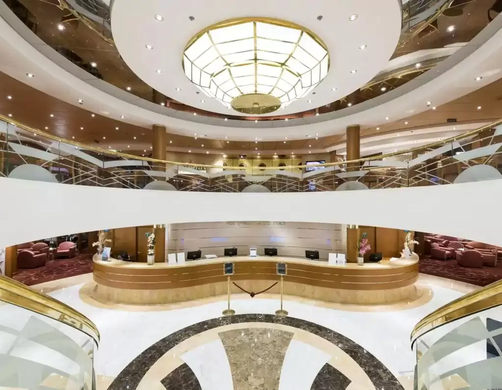 Bateau de croisière MSC Opera