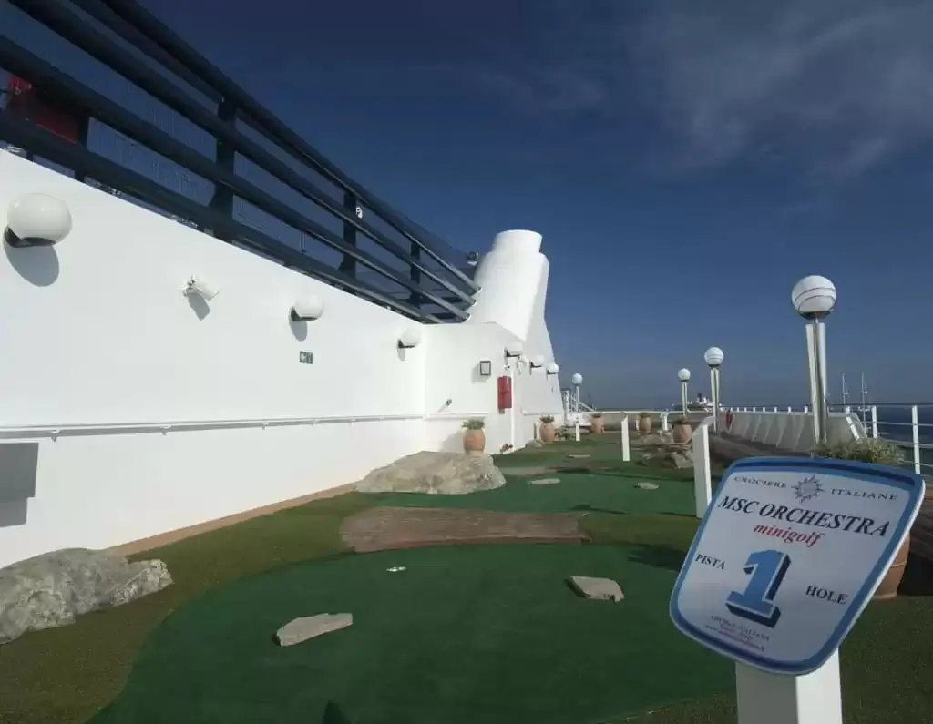 Activité à bord du bateau de croisière MSC Orchestra