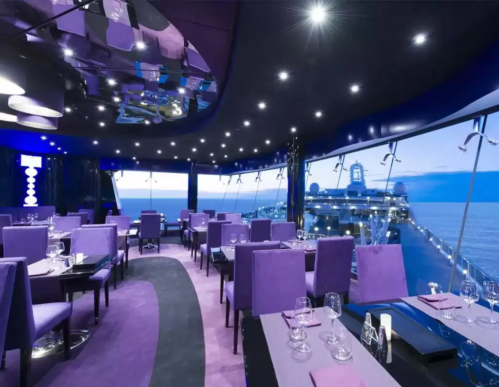 Restaurant à bord du bateau de croisière MSC Preziosa