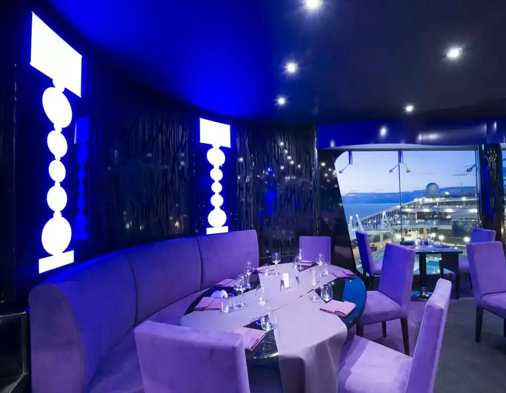 Restaurant à bord du bateau de croisière MSC Preziosa
