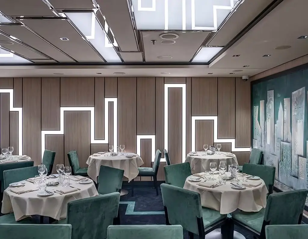 Restaurant à bord du bateau de croisière MSC Seascape
