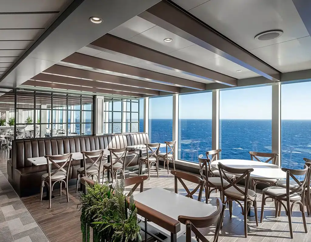 Restaurant à bord du bateau de croisière MSC Seascape