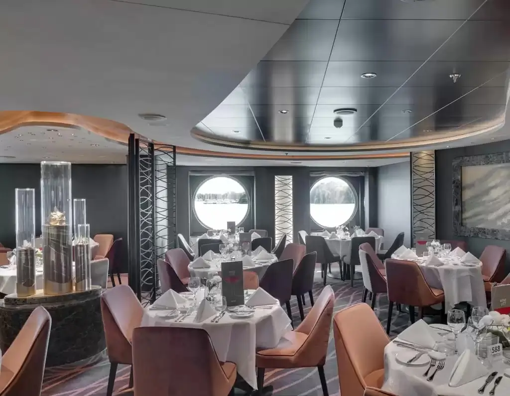 Restaurant à bord du bateau de croisière MSC Seaview