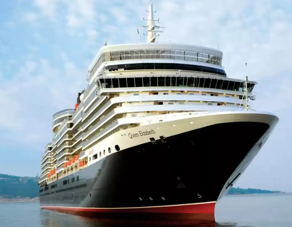 Le bateau de croisière Costa favolosa