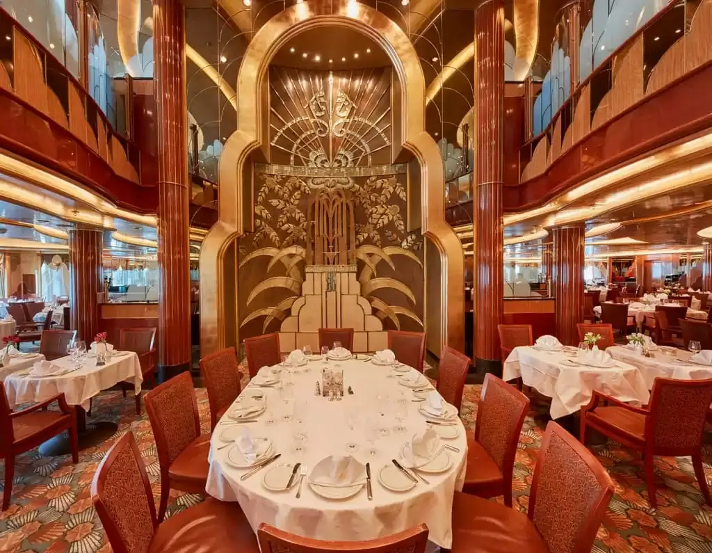 Restaurant à bord du Queen Elizabeth
