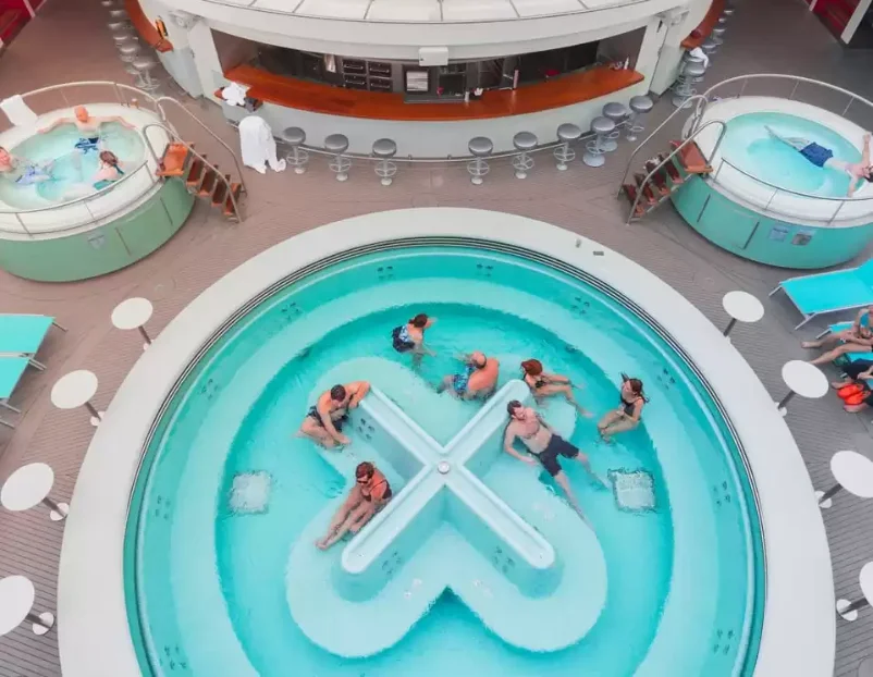 Le bateau de croisière Resilient Lady (Virgin Voyages)