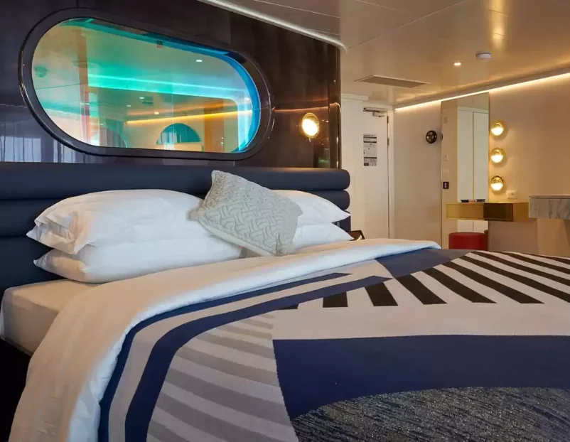 Cabine à bordu du bateau de croisière Resilient Lady (Virgin Voyages)