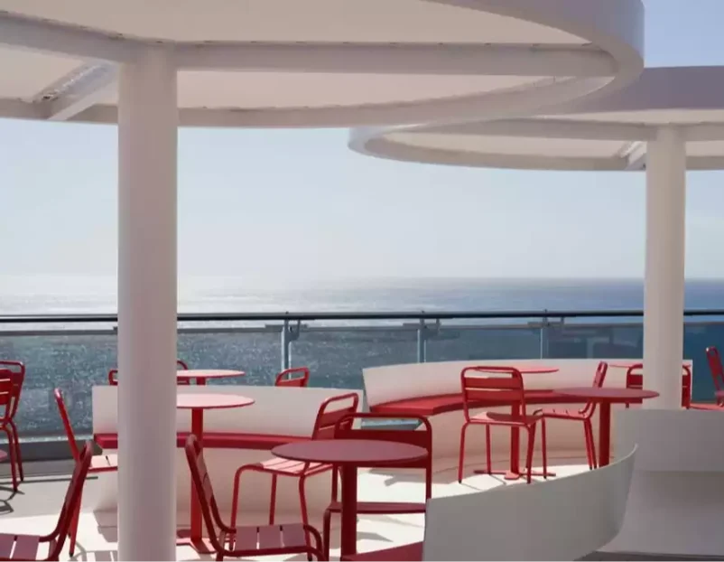 Le bateau de croisière Resilient Lady (Virgin Voyages)