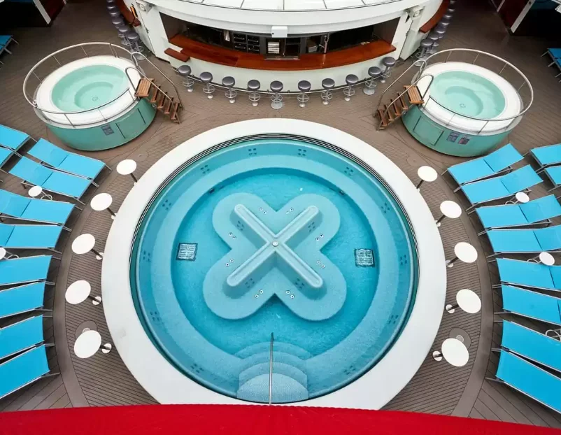 Le bateau de croisière Resilient Lady (Virgin Voyages)