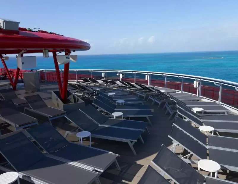 Le bateau de croisière Resilient Lady (Virgin Voyages)