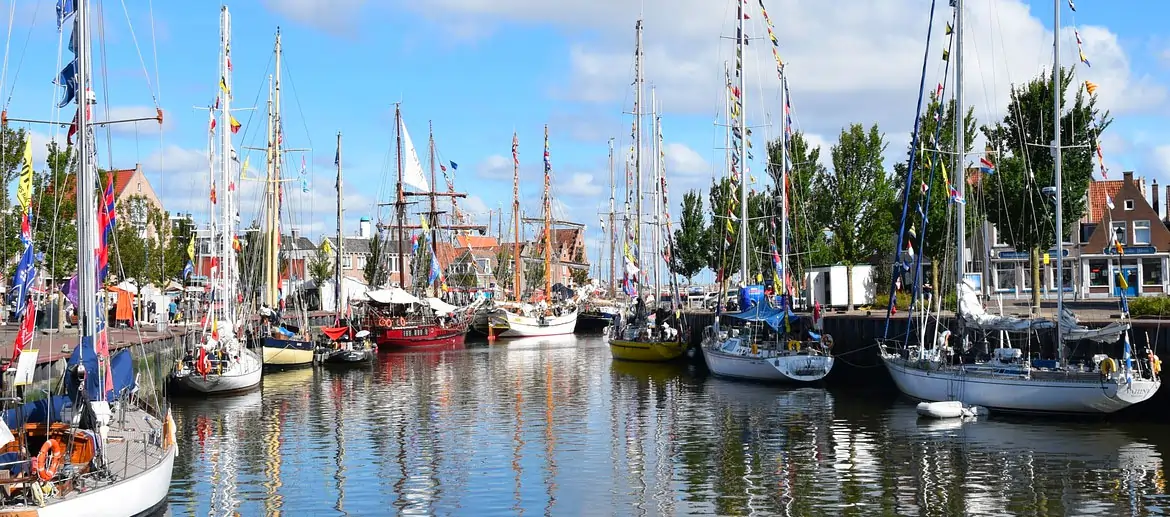 Harlingen, port de plaisance, Pays-Bas